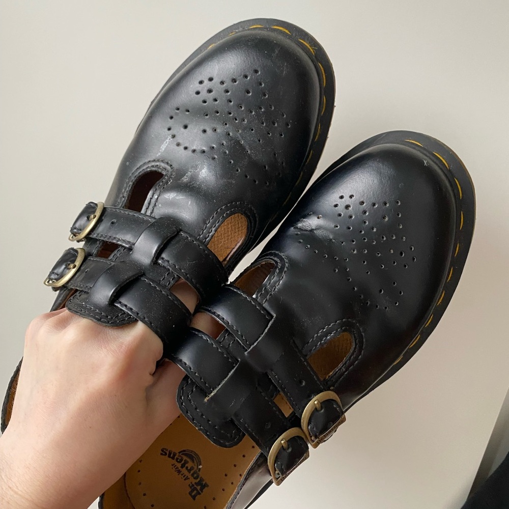 dr martens mary janes
excellent condition, minimal wear
EU 39